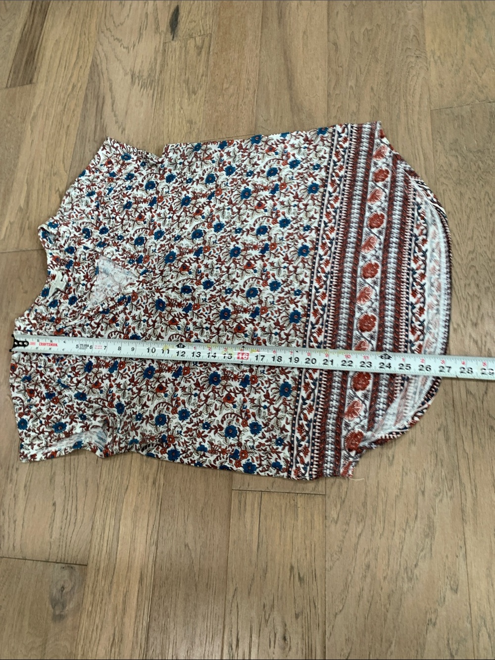 Lucky Brand Ivory Floral V-Neck Top with Blue & Rust Print Size Large - Picture 8 of 8